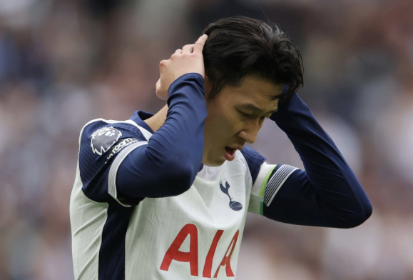 Tottenham and Liverpool in Disarray After a Tough Premier League Weekend