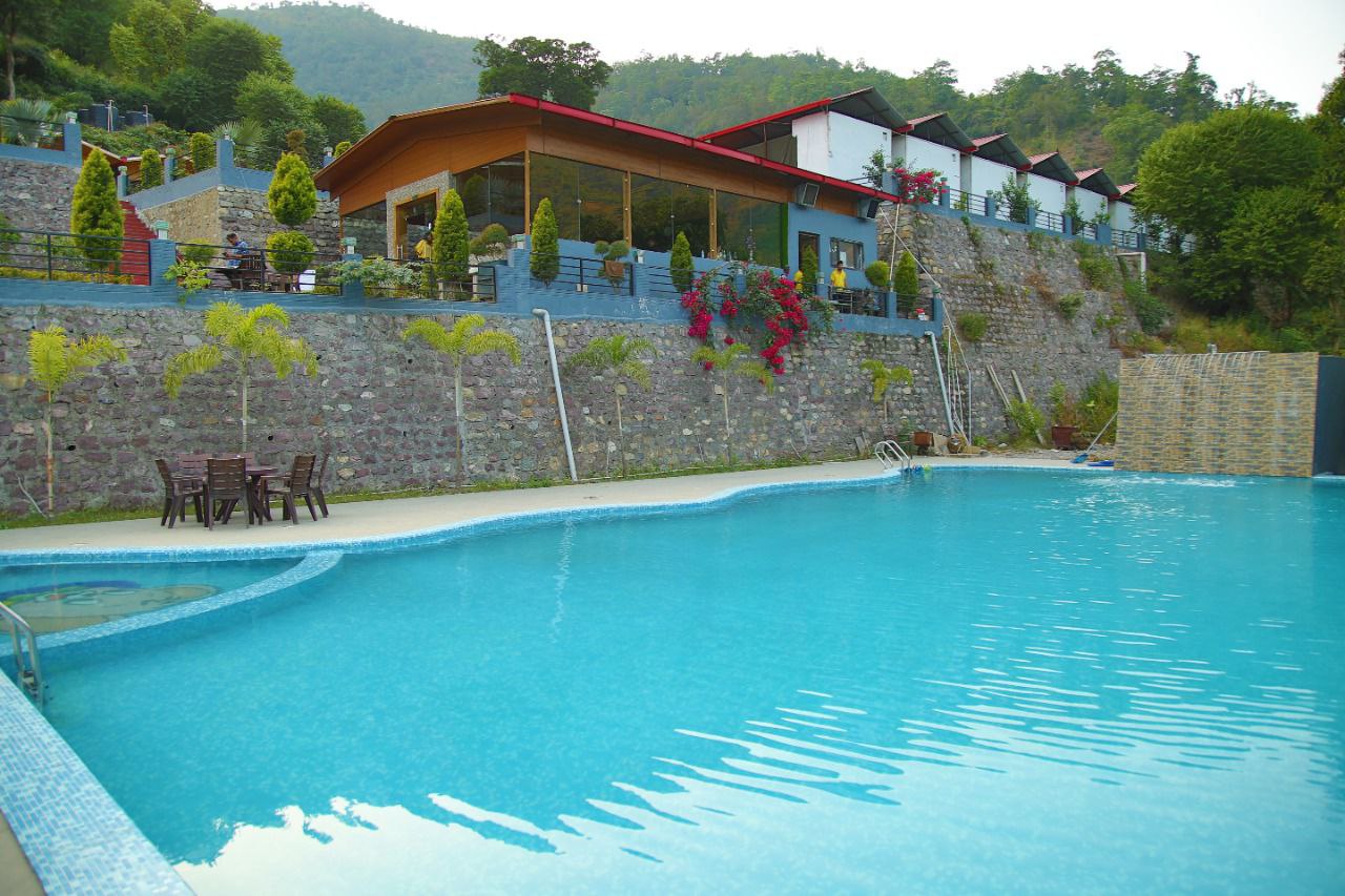 Resort With Swimming pool in Rishikesh | Resort with Infinity Pool