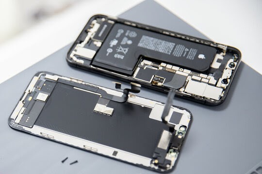 How to Find a Trustworthy Dubai iPhone Repair Service